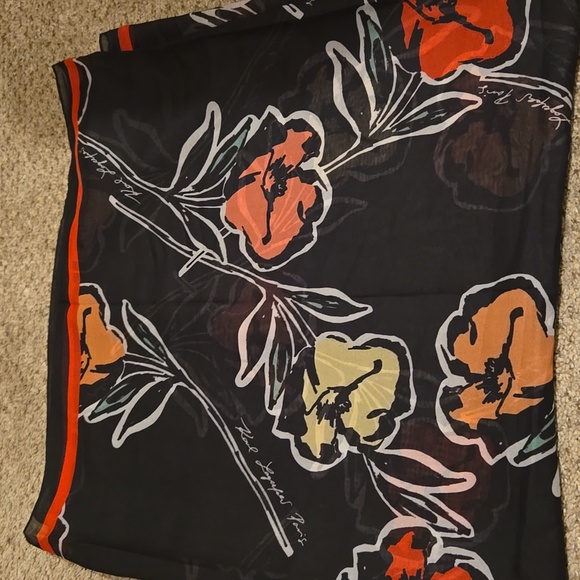 Karl Lagerfeld Black and White Scarf Nwt - Picture 3 of 3